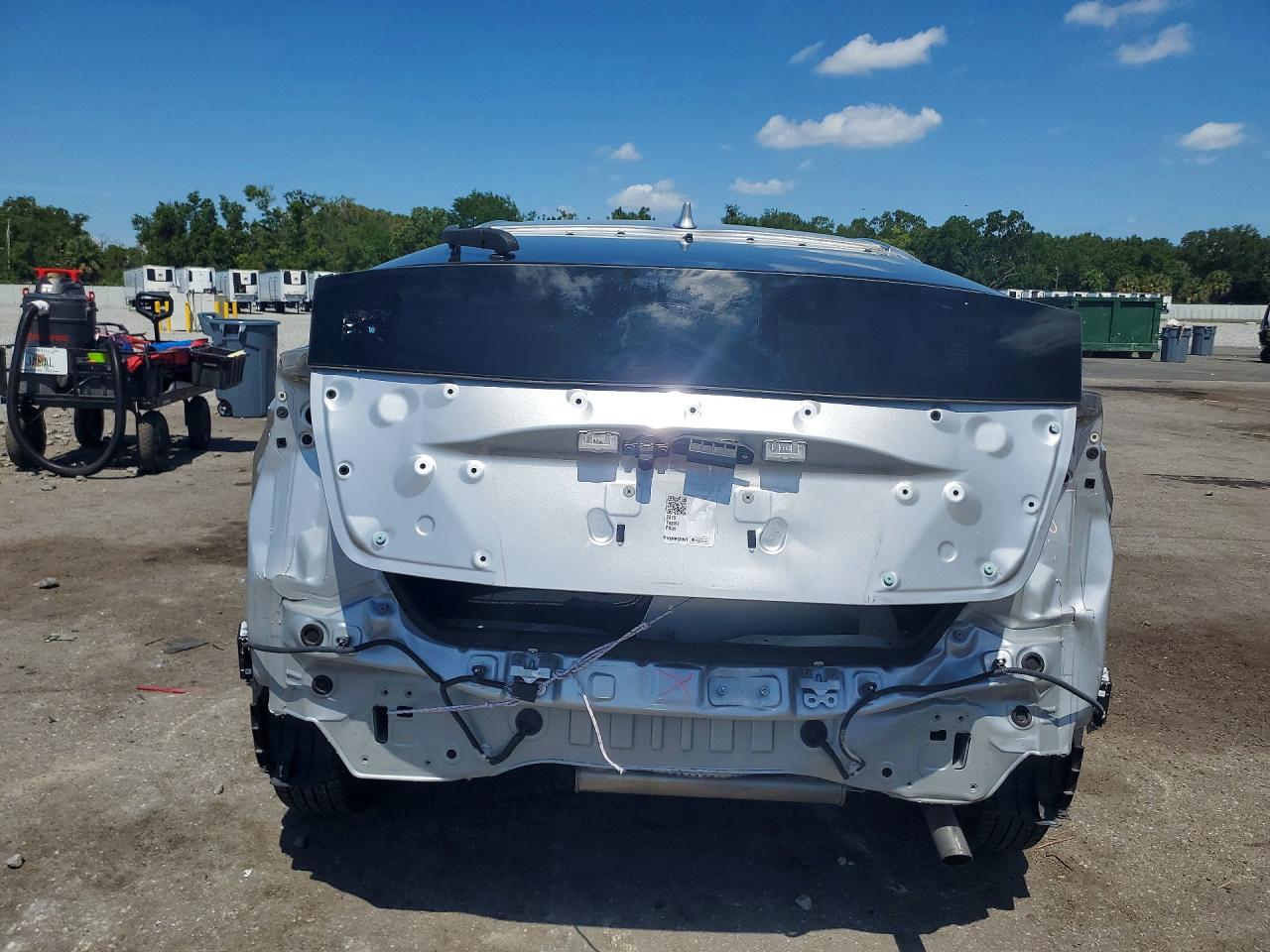 2018 TOYOTA PRIUS TWO photo 16