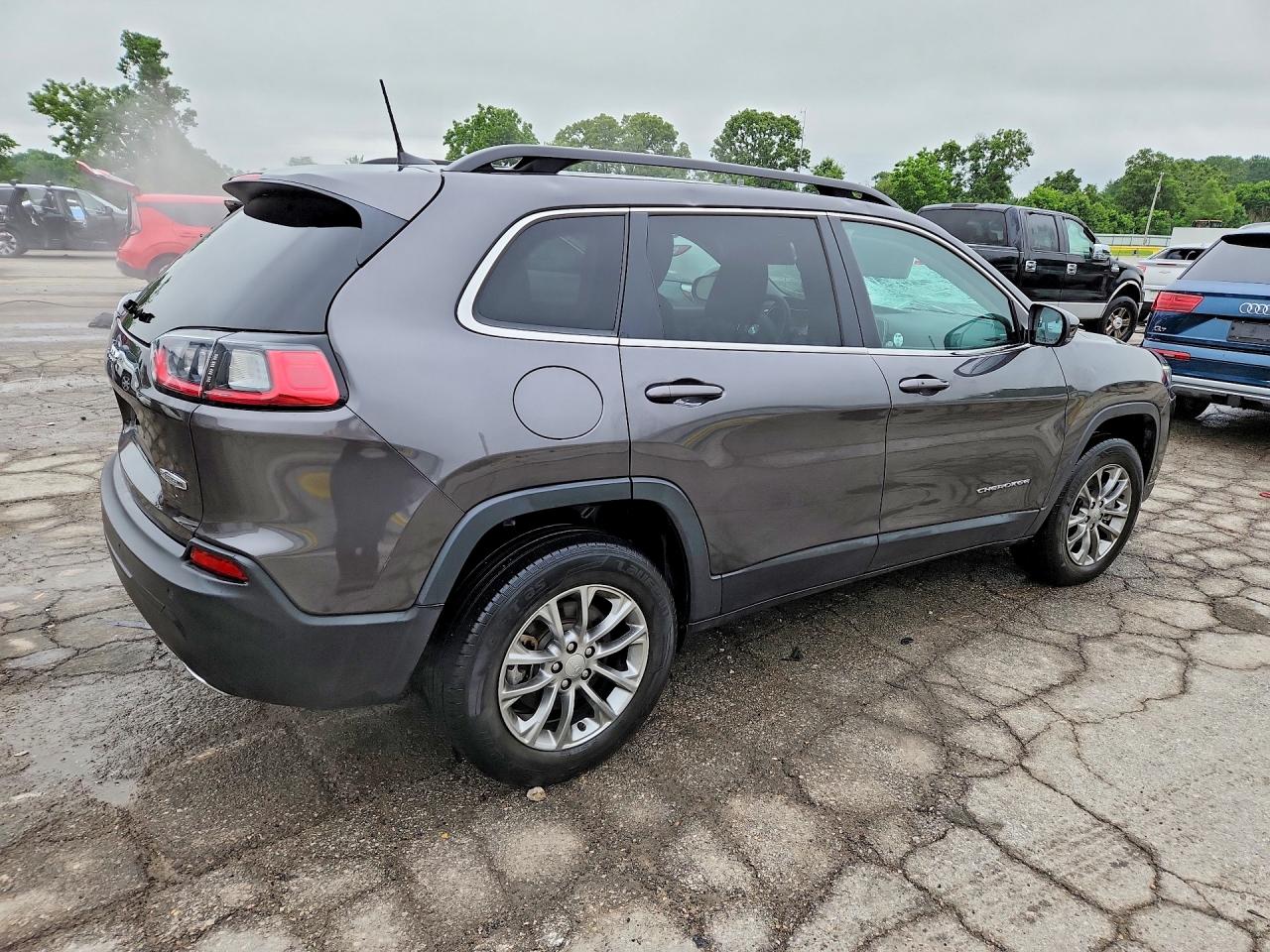 2022 JEEP CHEROKEE LATITUDE LUX photo 5
