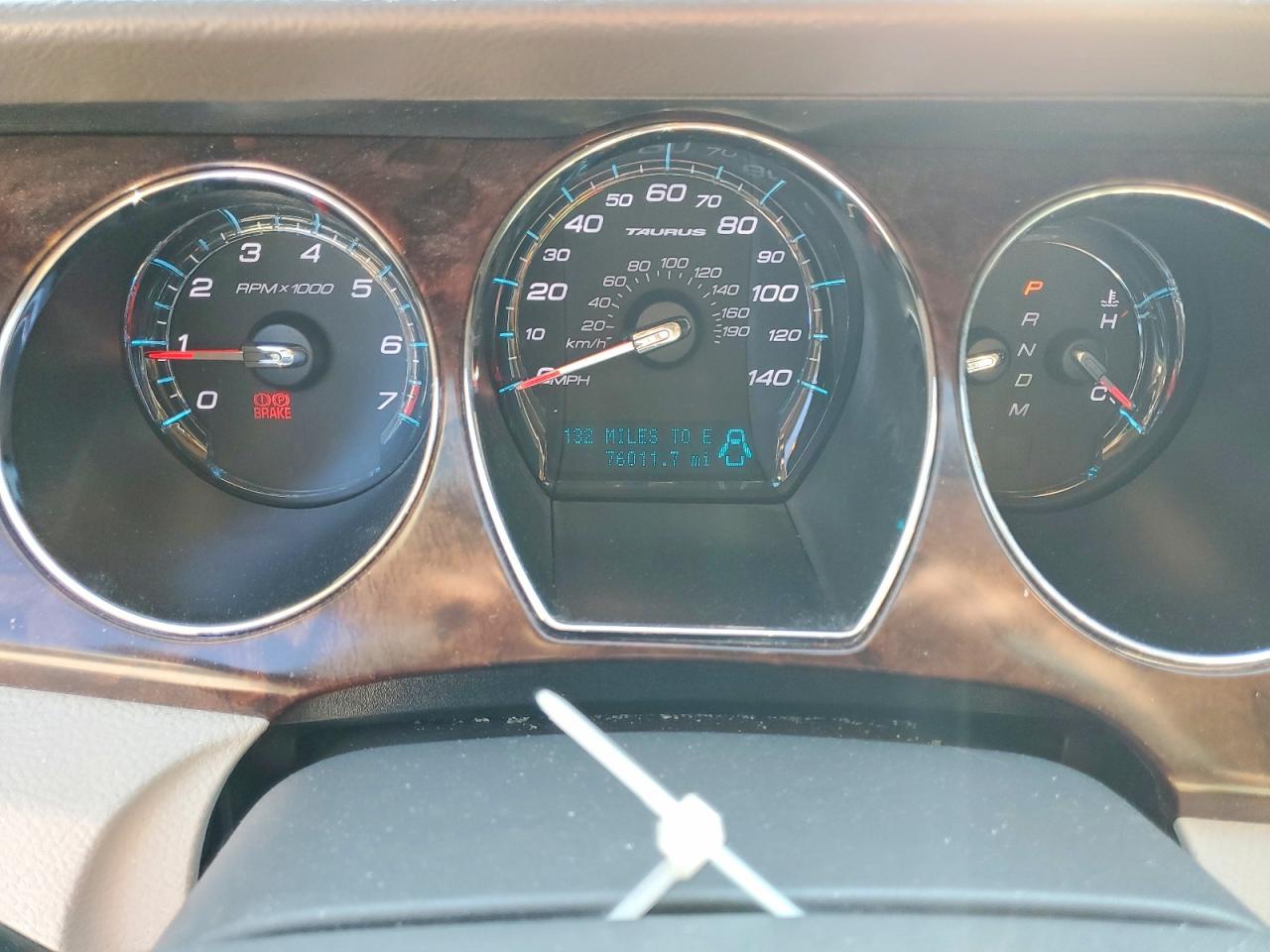 2011 FORD TAURUS LIMITED photo 25