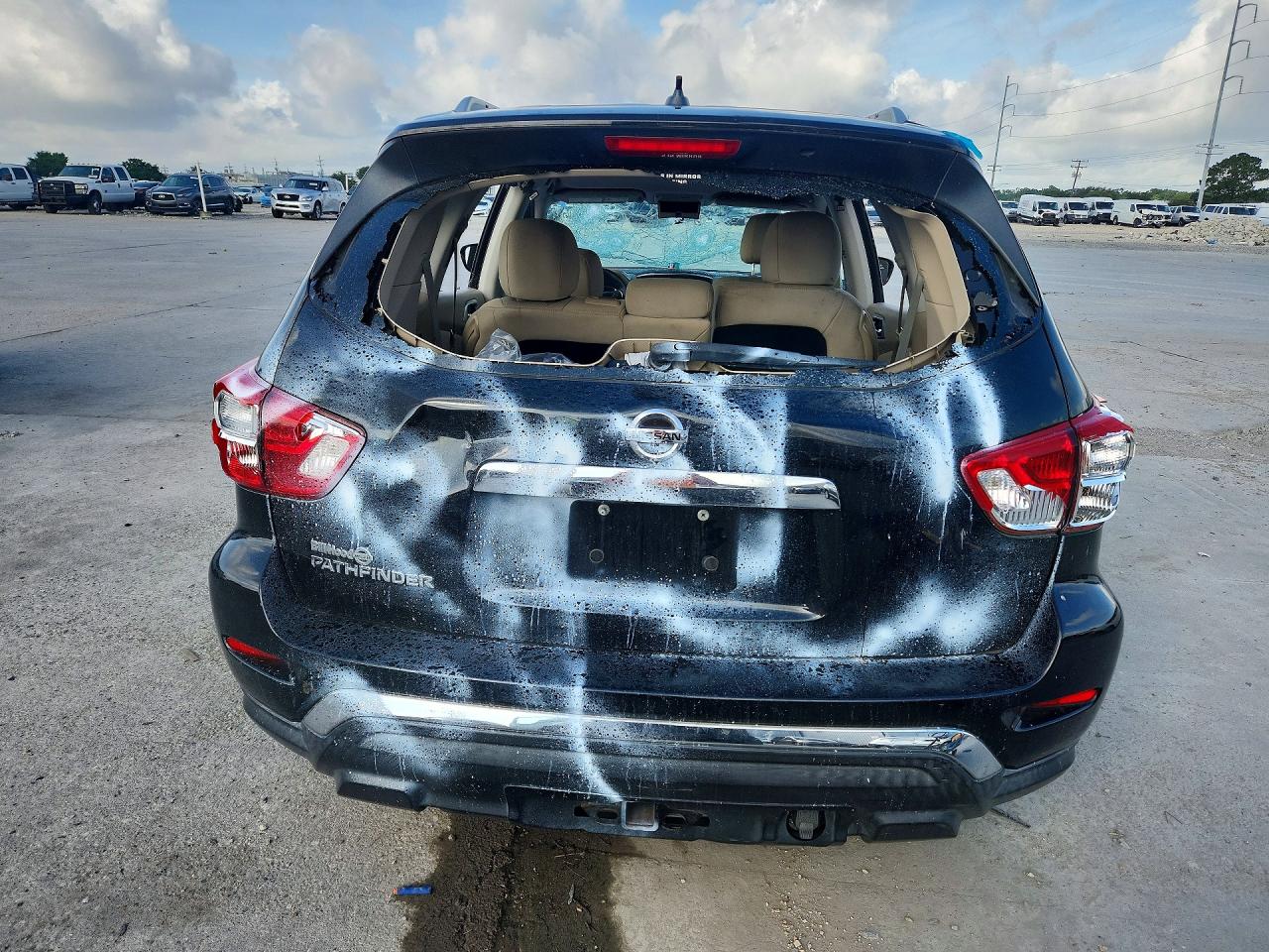 2017 NISSAN PATHFINDER S photo 16