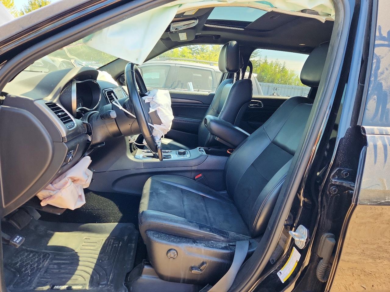 2019 JEEP GRAND CHEROKEE LAREDO photo 13