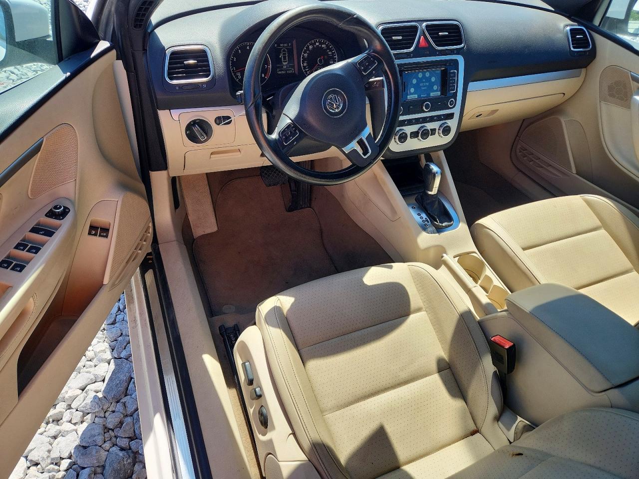 2014 VOLKSWAGEN EOS KOMFORT photo 22