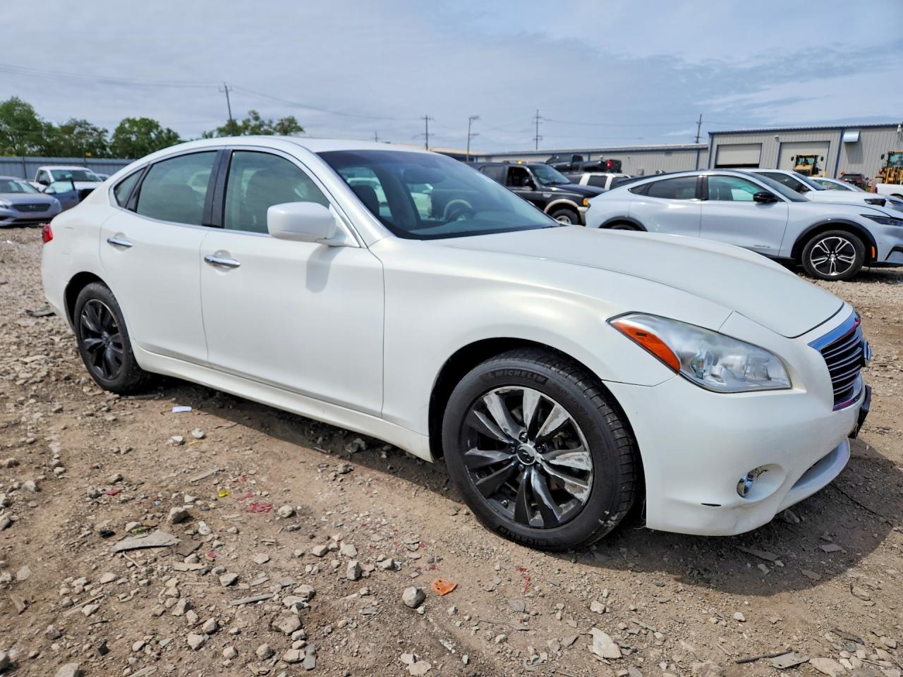 2013 INFINITI M37 X photo 7