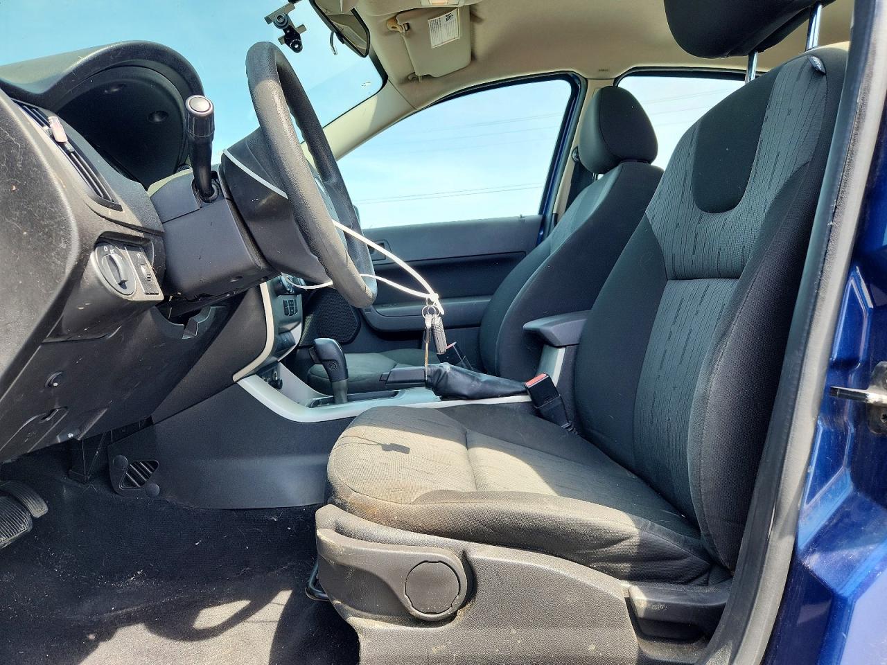 2009 FORD FOCUS SE photo 7