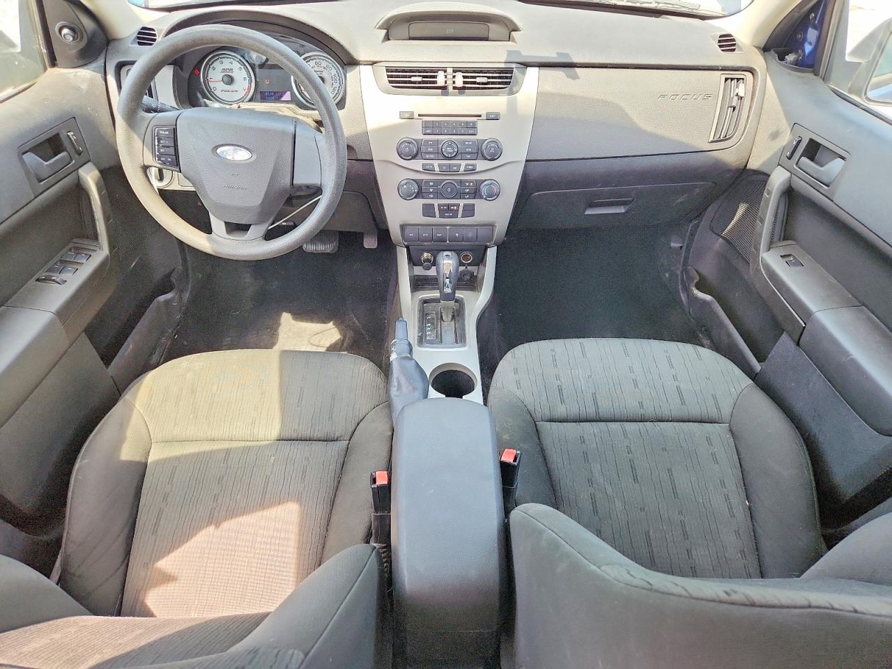 2009 FORD FOCUS SE photo 8