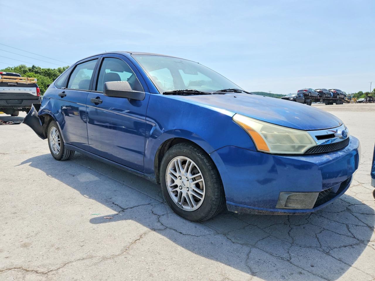 2009 FORD FOCUS SE photo 4