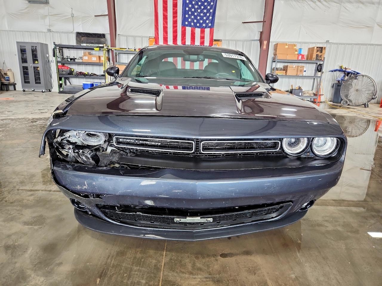 2016 DODGE CHALLENGER SXT photo 5