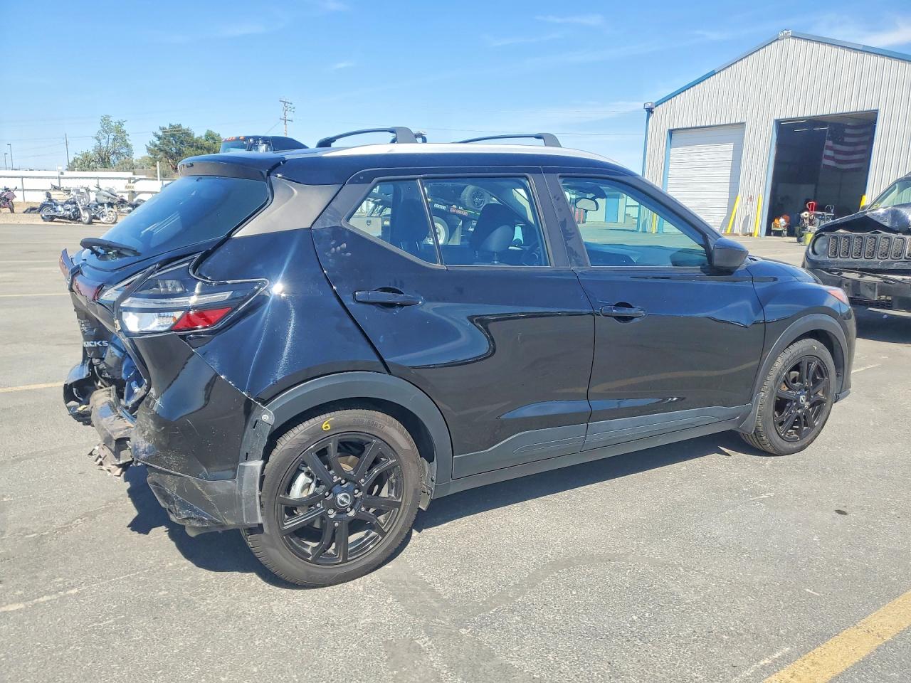 2023 NISSAN KICKS SV photo 5