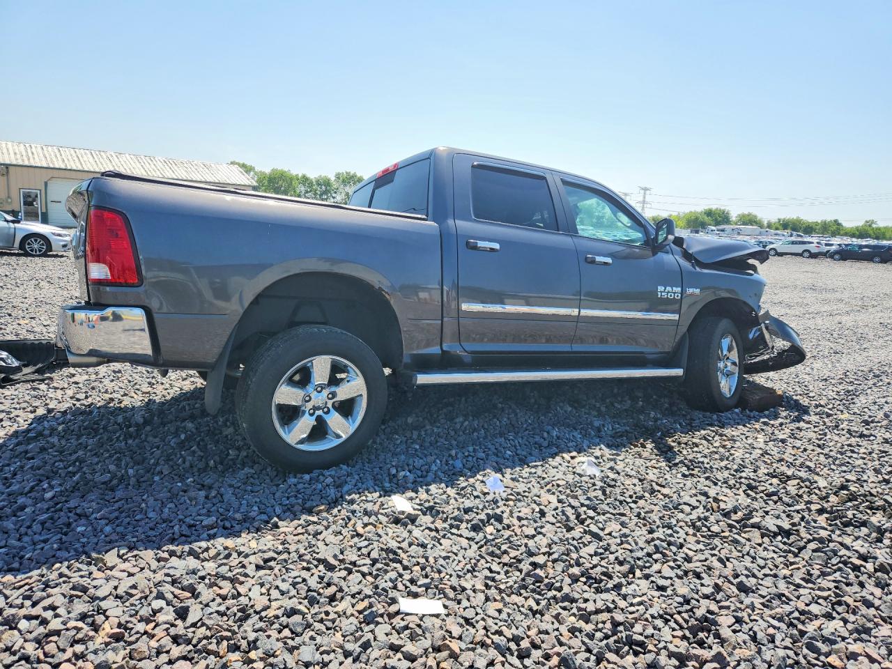 2017 RAM 1500 SLT photo 7
