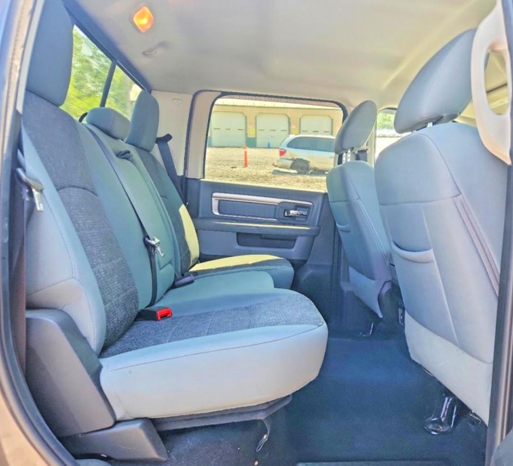 2017 RAM 1500 SLT photo 28