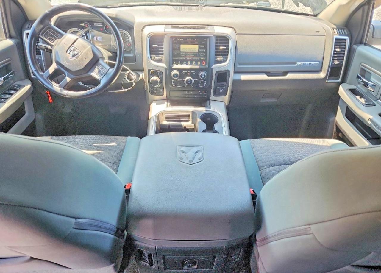 2017 RAM 1500 SLT photo 22
