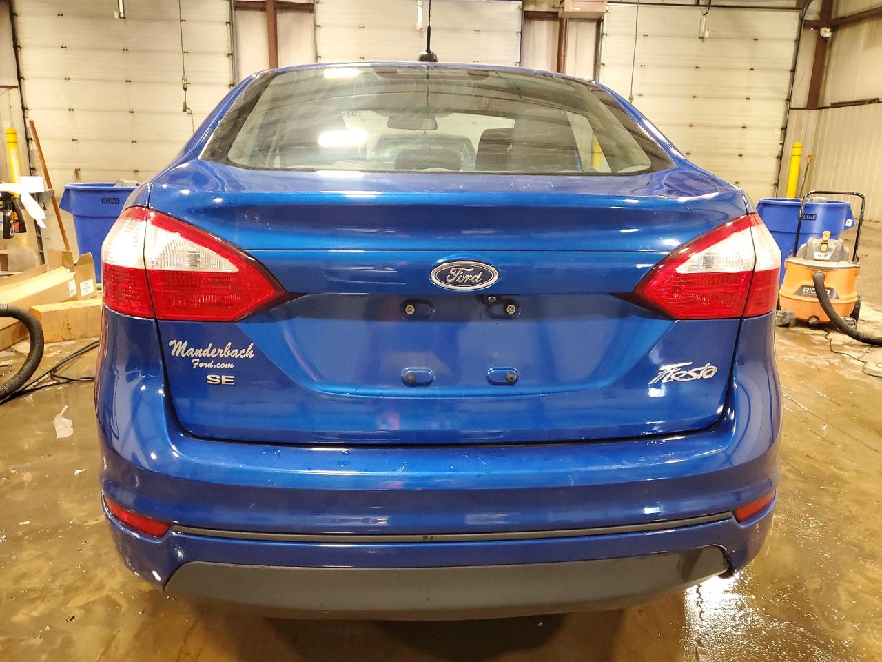 2018 FORD FIESTA SE photo 6