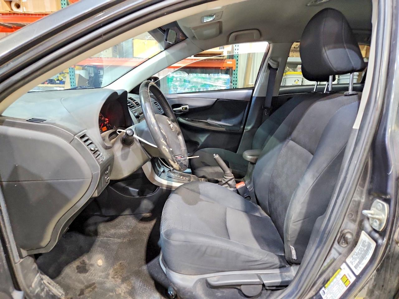 2009 TOYOTA COROLLA S photo 13