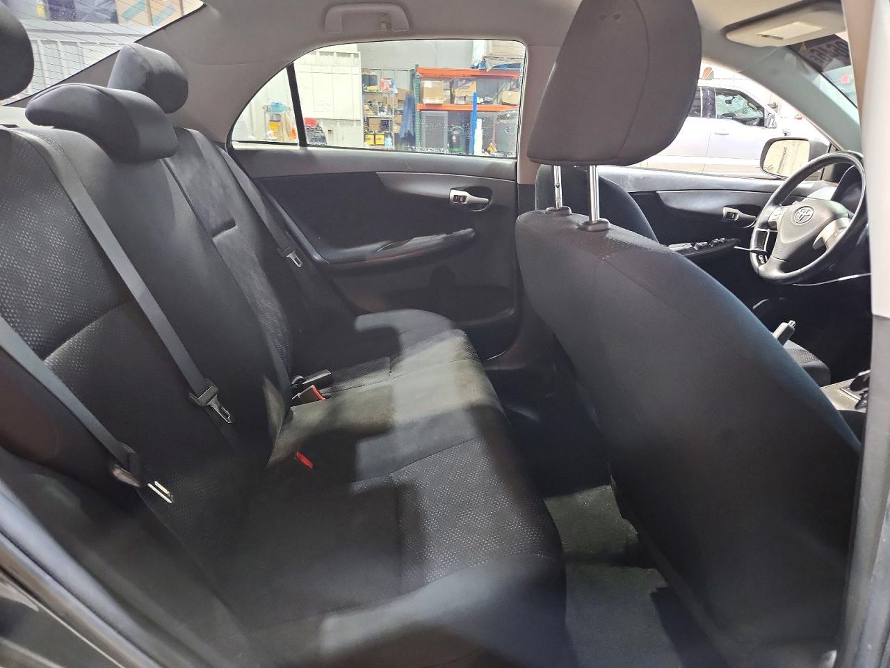 2009 TOYOTA COROLLA S photo 19