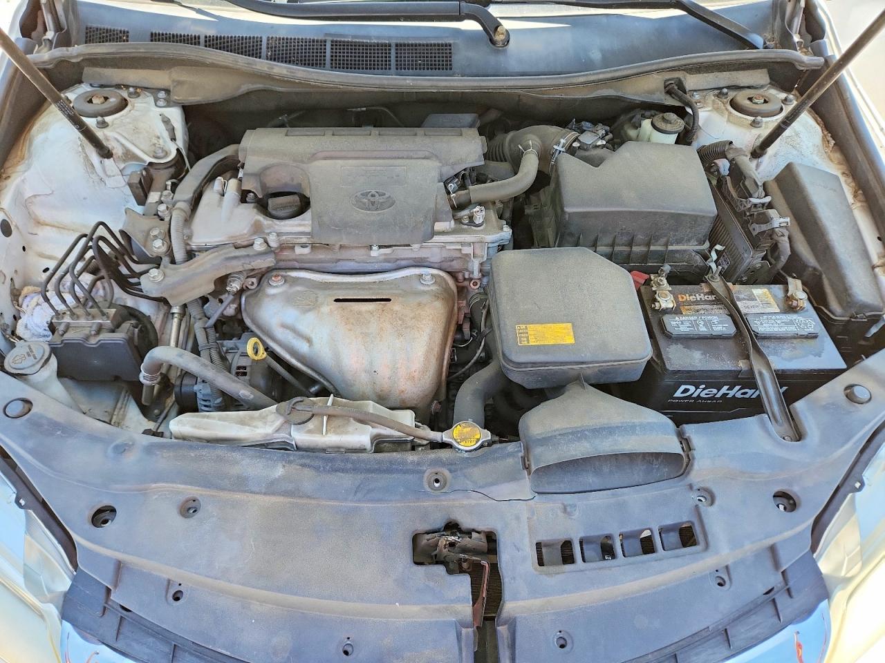2015 TOYOTA CAMRY LE photo 21