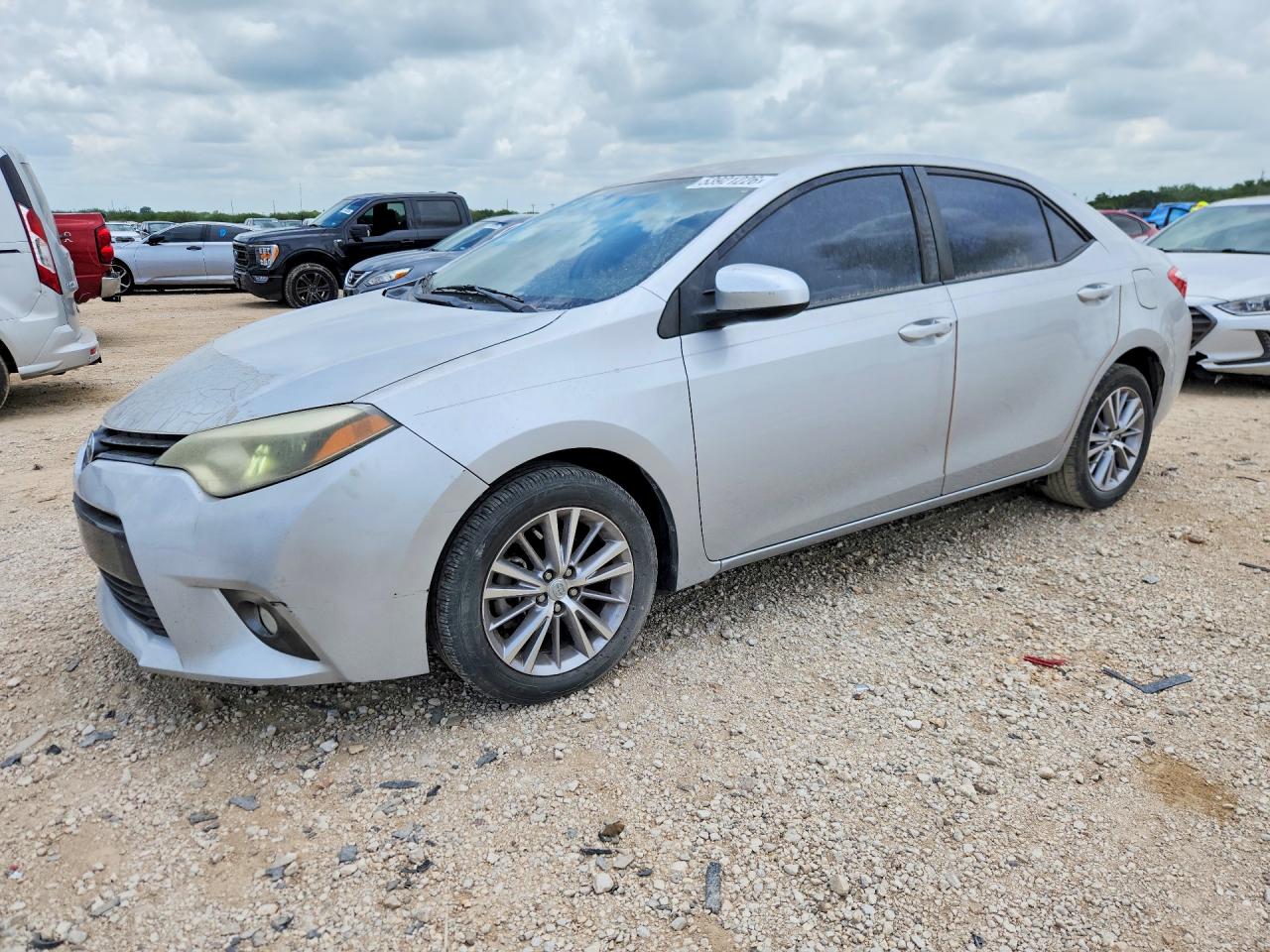 2015 TOYOTA COROLLA