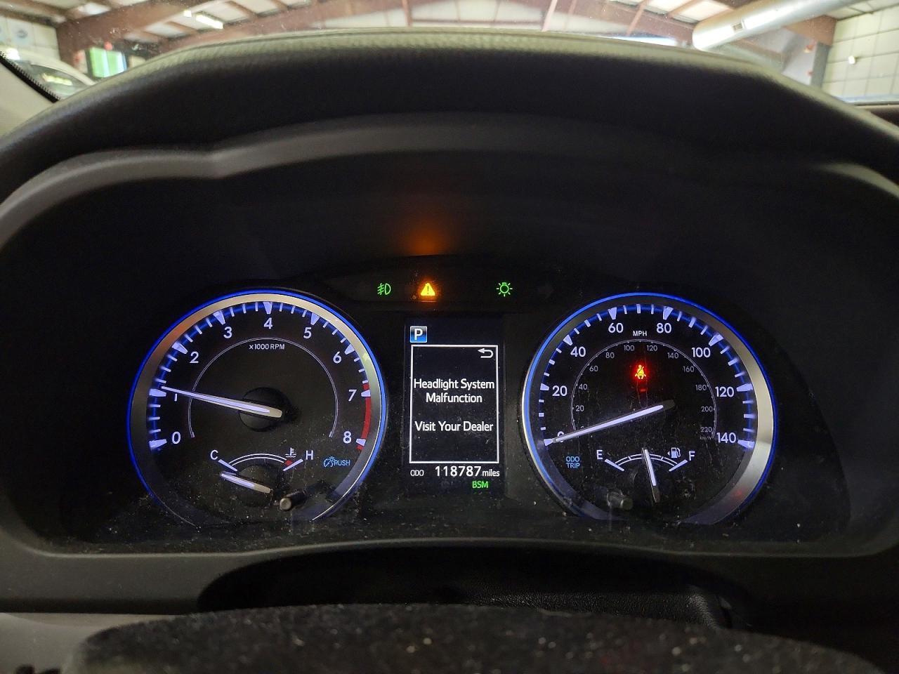 2019 TOYOTA HIGHLANDER XLE photo 17