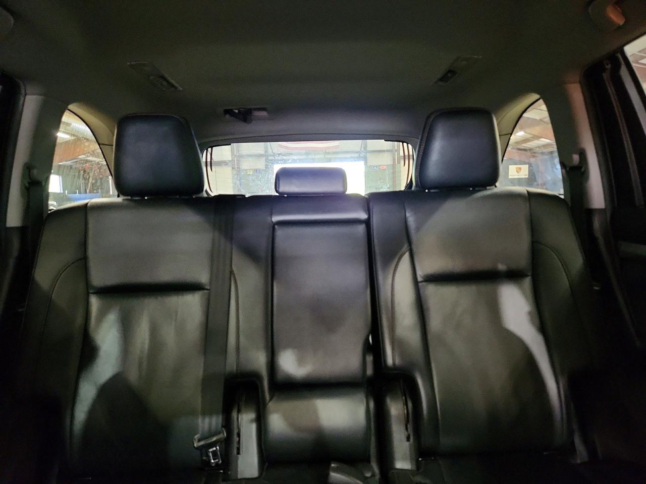 2019 TOYOTA HIGHLANDER XLE photo 19