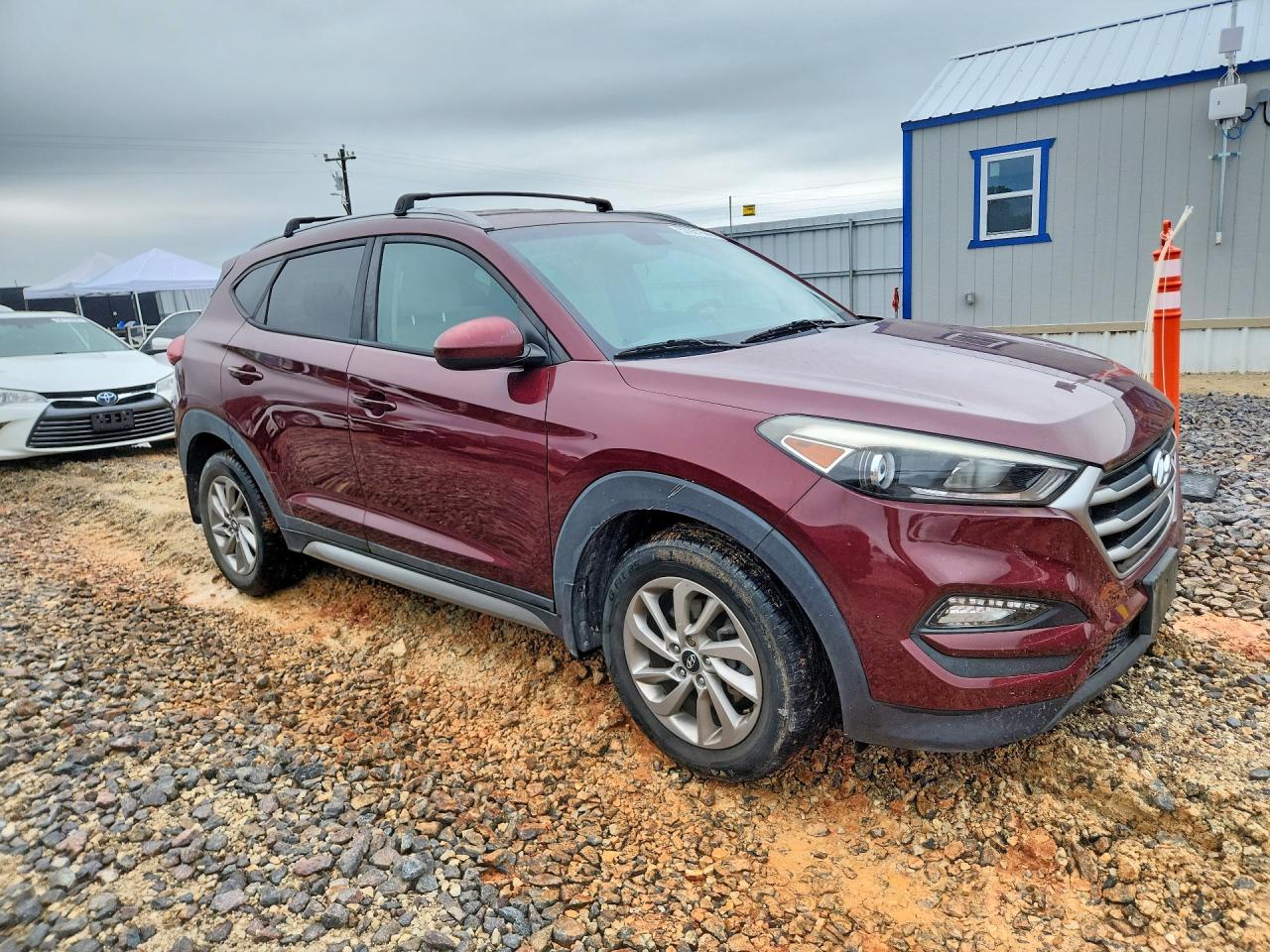 2017 HYUNDAI TUCSON SE photo 10