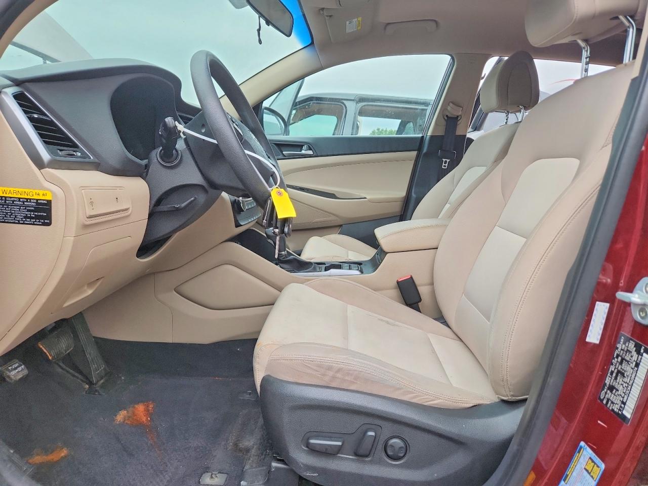 2017 HYUNDAI TUCSON SE photo 19