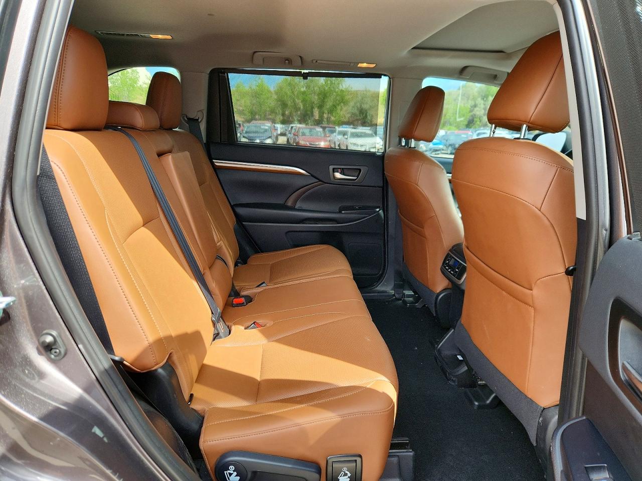 2019 TOYOTA HIGHLANDER LIMITED photo 31