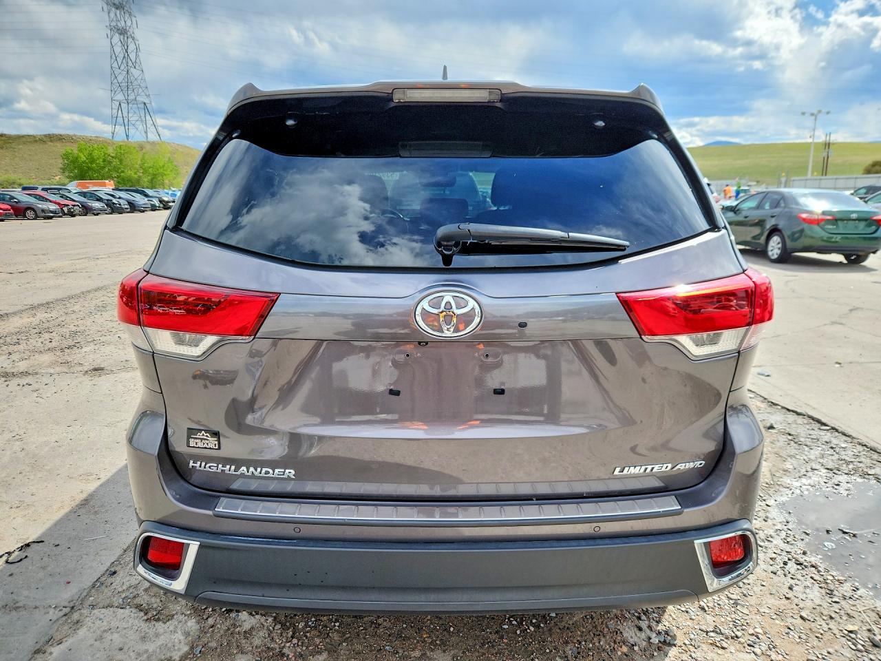 2019 TOYOTA HIGHLANDER LIMITED photo 16