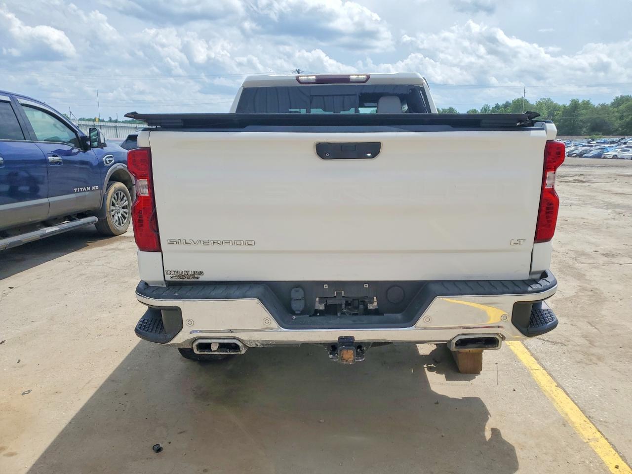 2021 CHEVROLET SILVERADO K1500 LT photo 11
