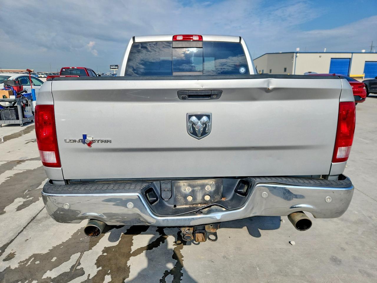 2016 RAM 1500 SLT photo 16