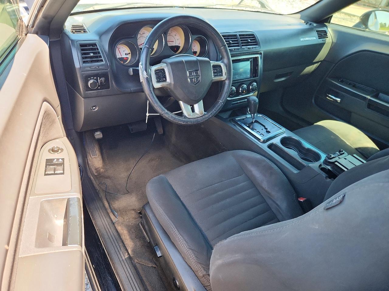 2012 DODGE CHALLENGER SXT photo 15