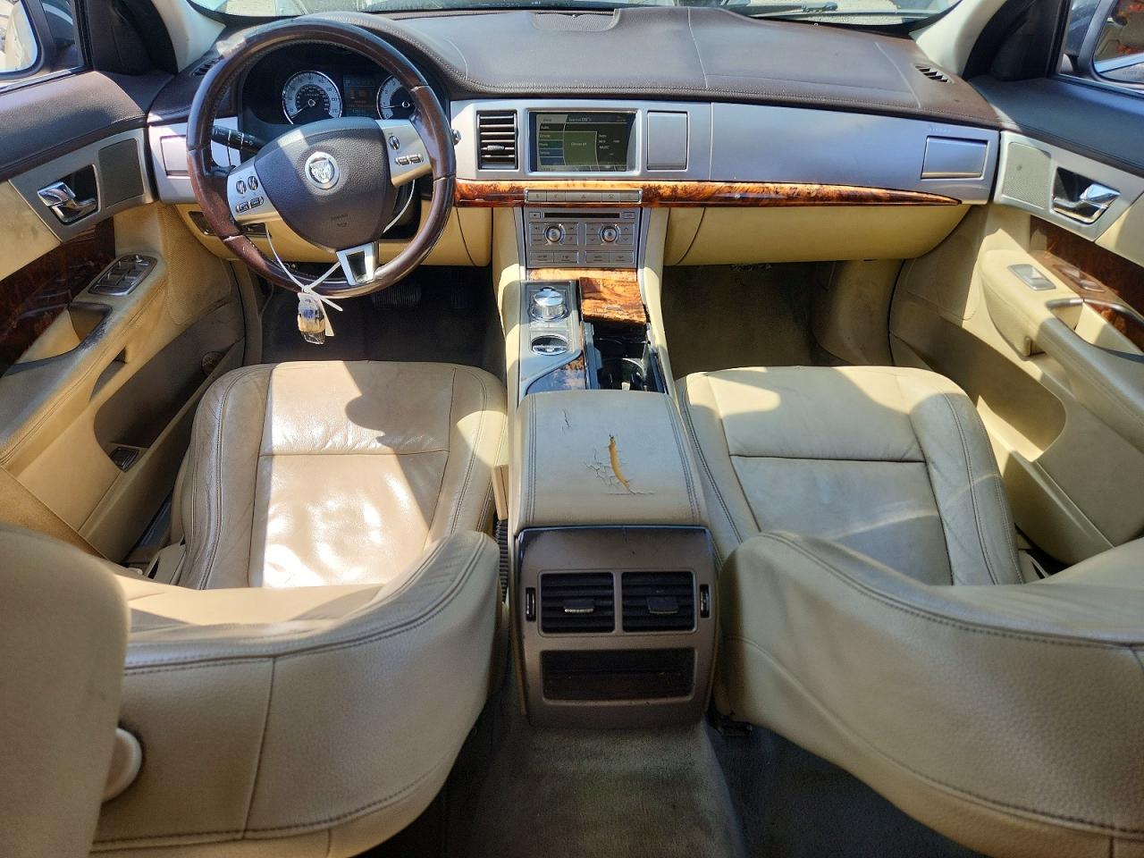 2009 JAGUAR XF LUXURY photo 15