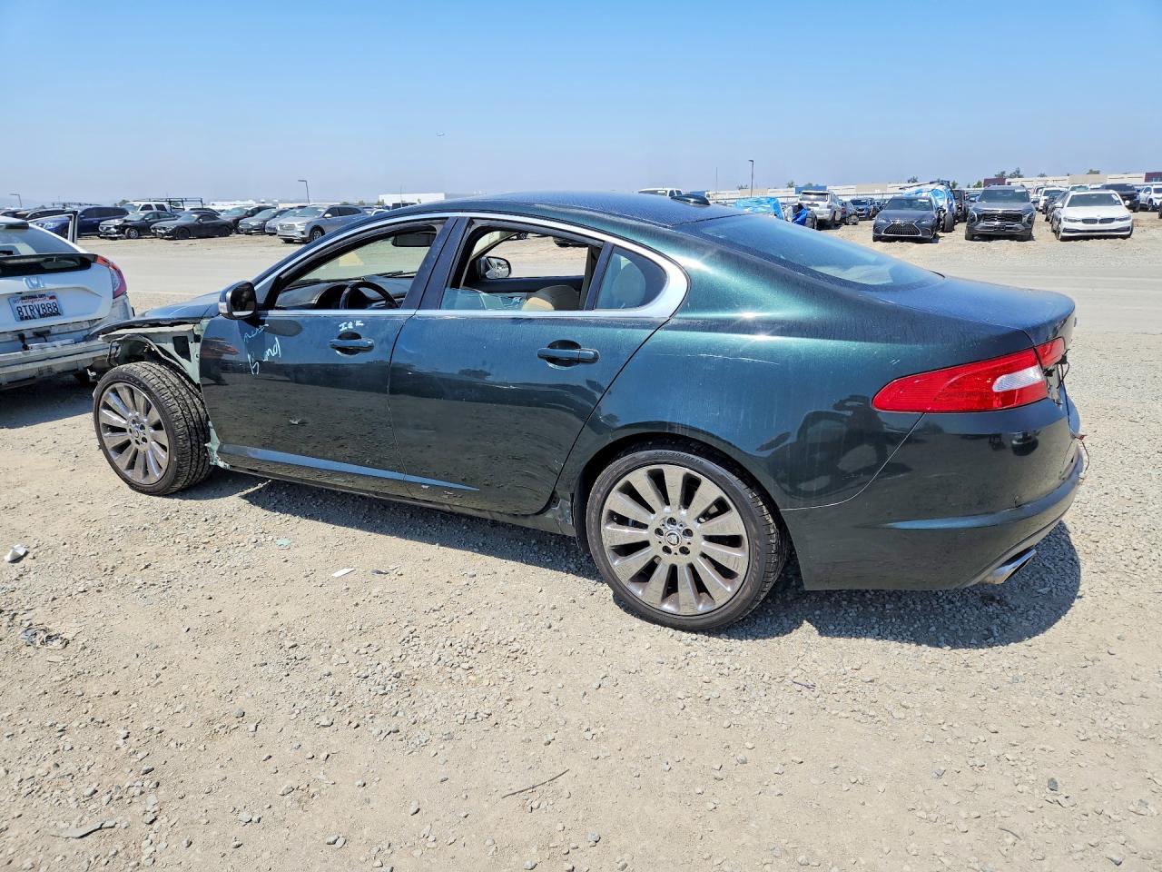2009 JAGUAR XF LUXURY photo 3