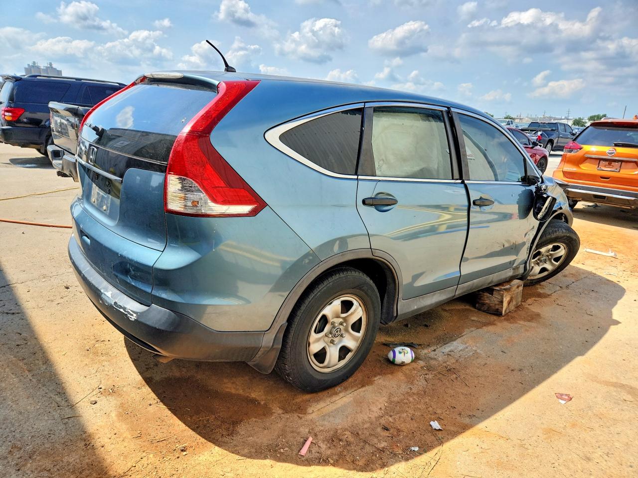 2013 HONDA CR-V LX photo 5