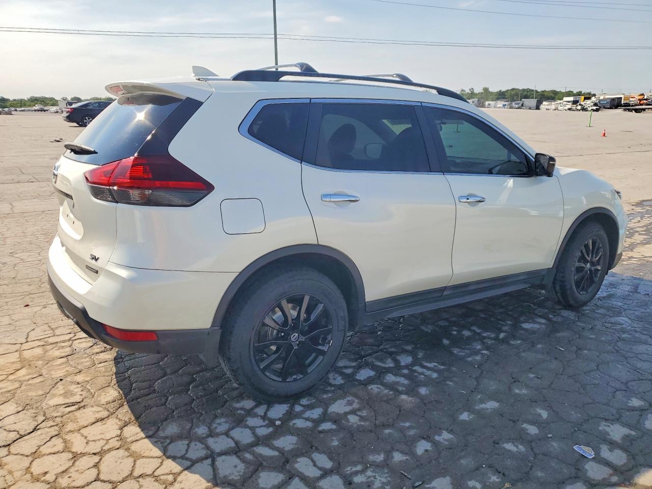 2018 NISSAN ROGUE SV photo 7