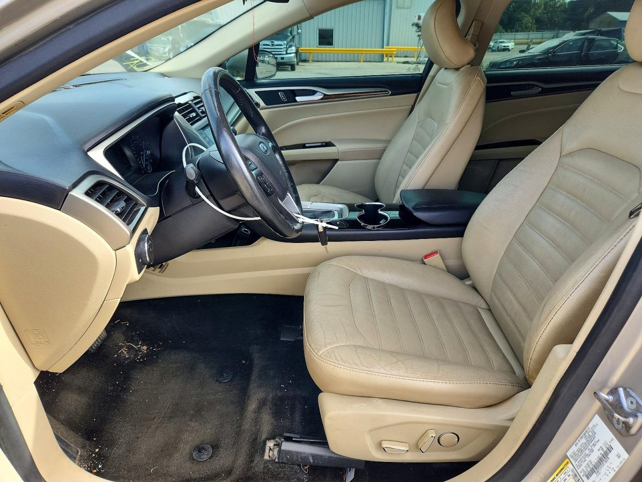2016 FORD FUSION SE photo 19