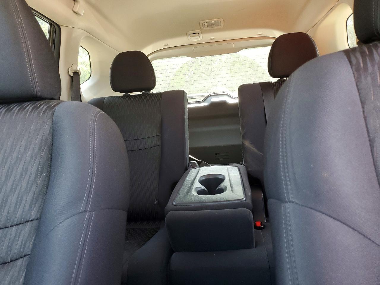 2017 NISSAN ROGUE SV photo 28