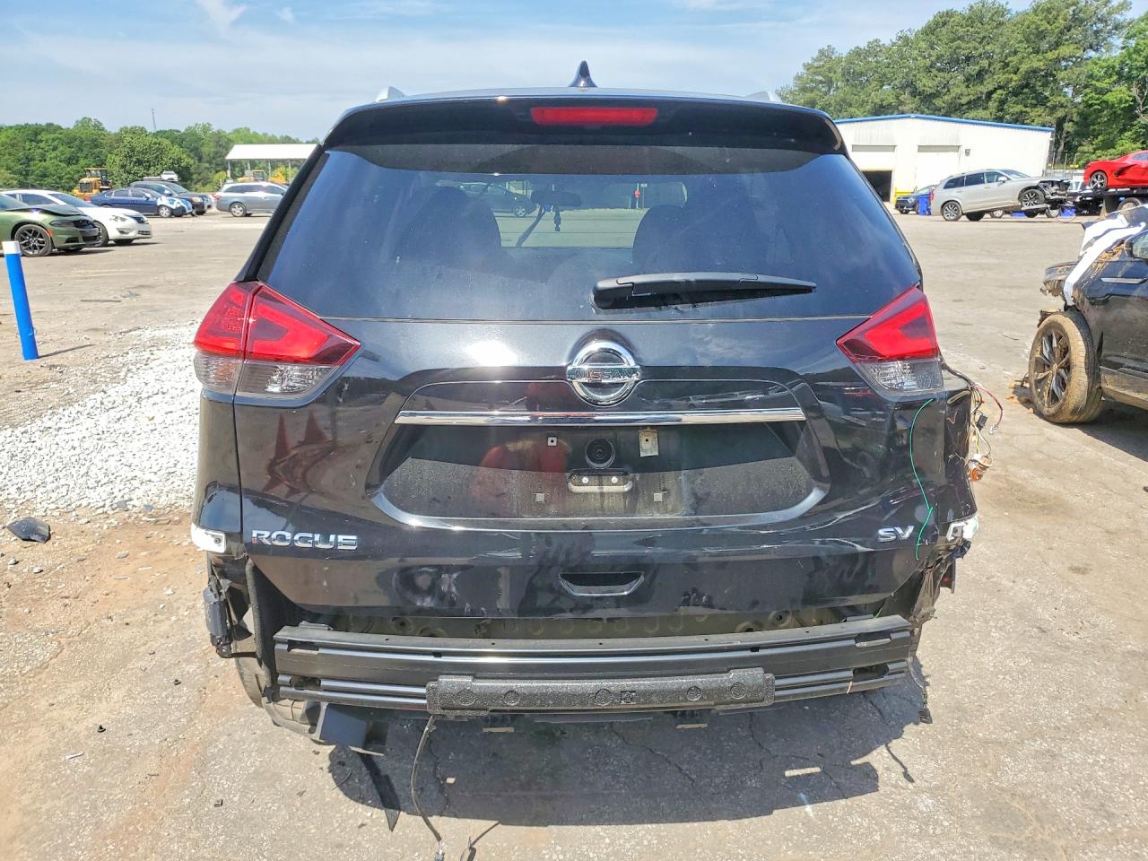 2017 NISSAN ROGUE SV photo 16