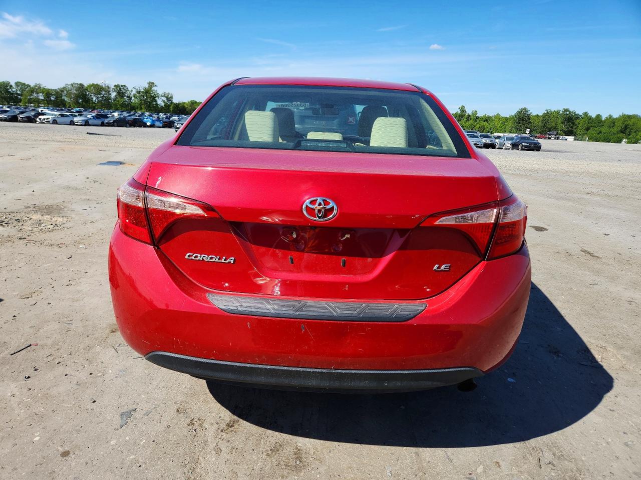 2018 TOYOTA COROLLA LE photo 6