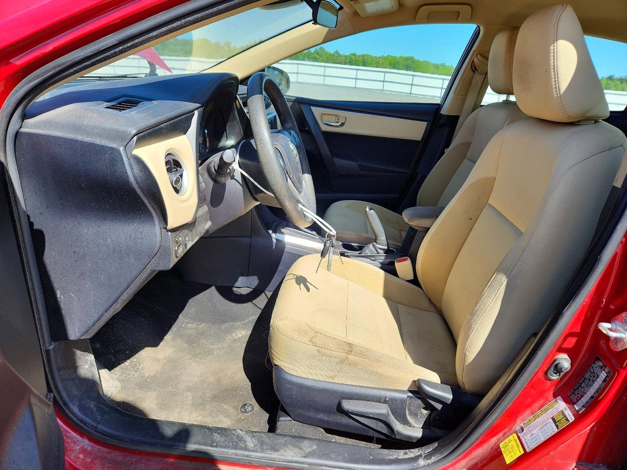2018 TOYOTA COROLLA LE photo 7