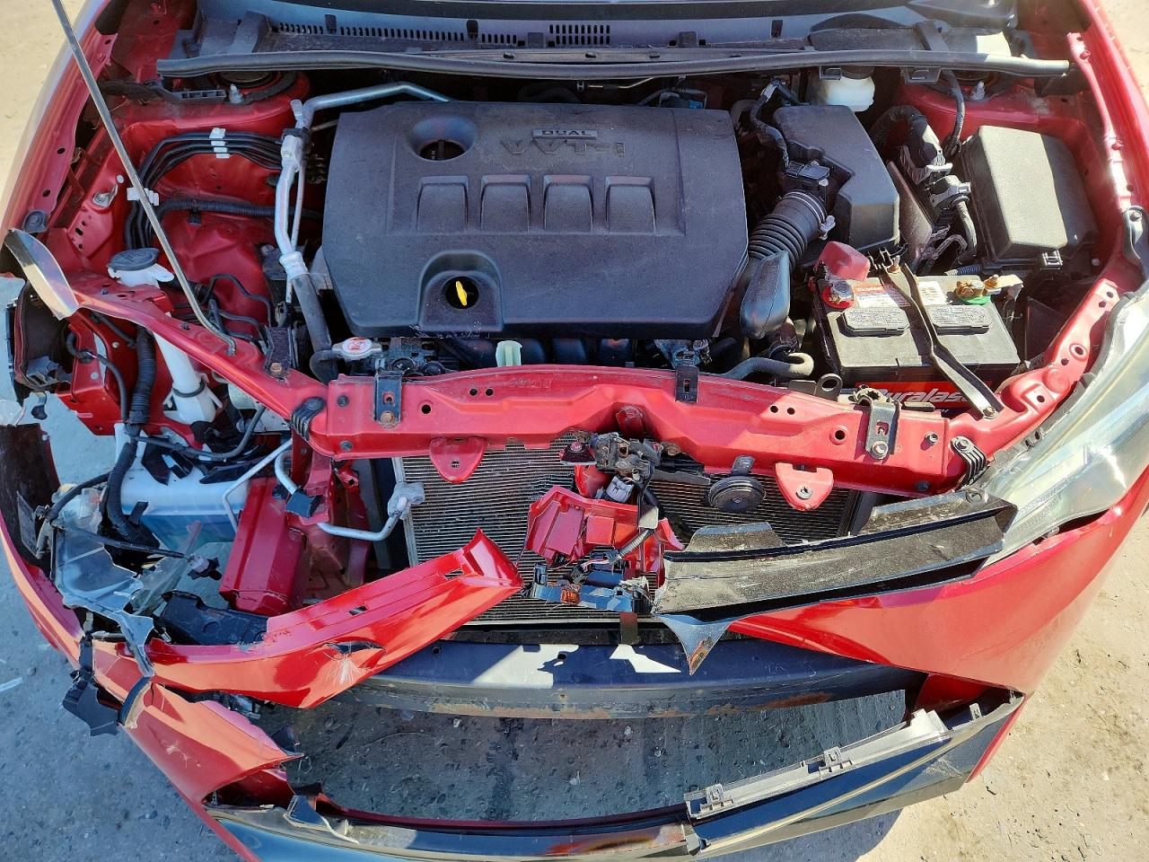 2018 TOYOTA COROLLA LE photo 11