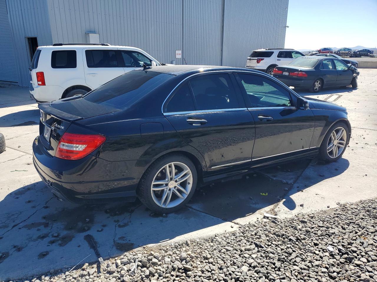 2013 MERCEDES-BENZ C 300 4MATIC photo 3