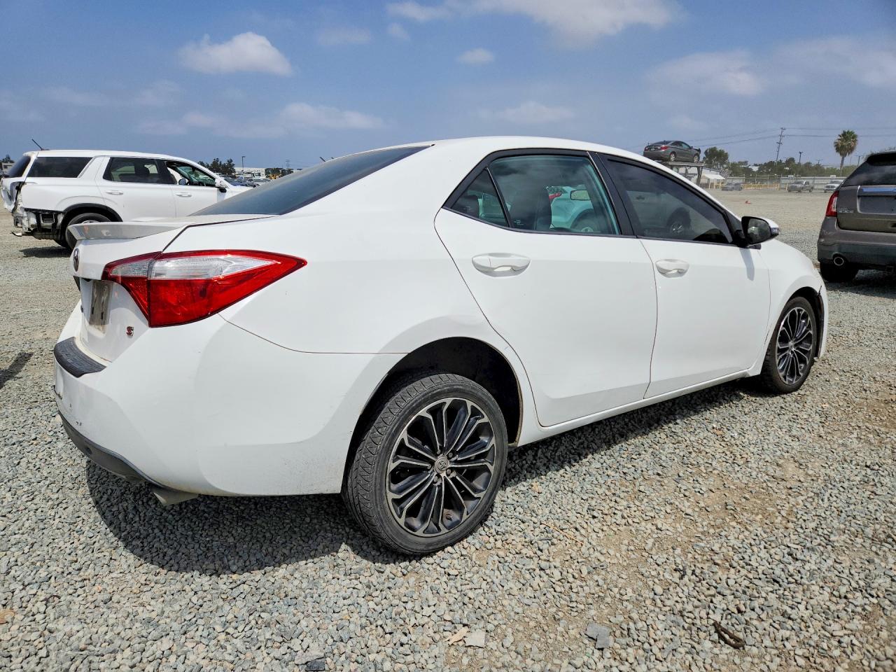 2016 TOYOTA COROLLA S PLUS photo 4