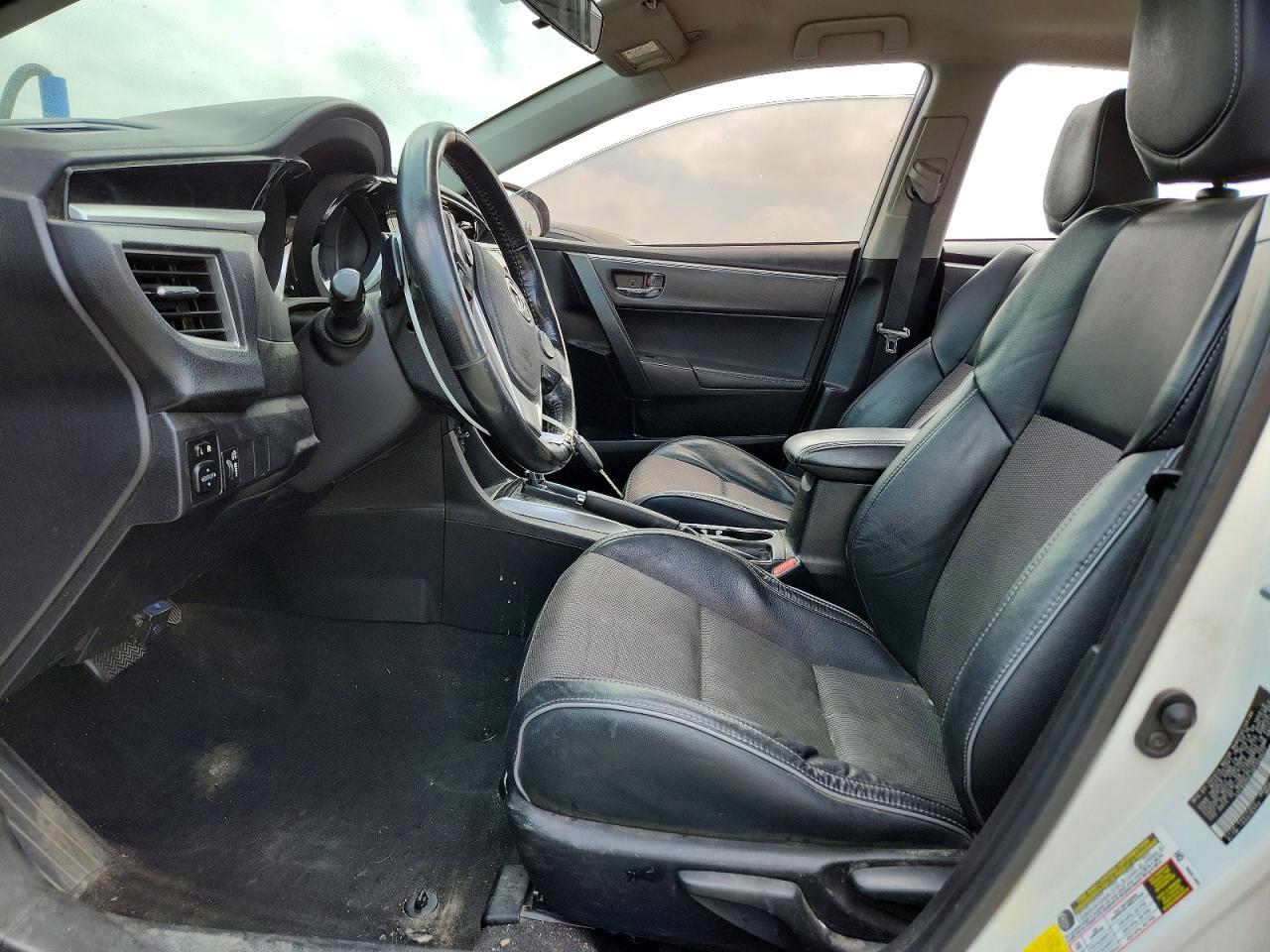 2016 TOYOTA COROLLA S PLUS photo 8