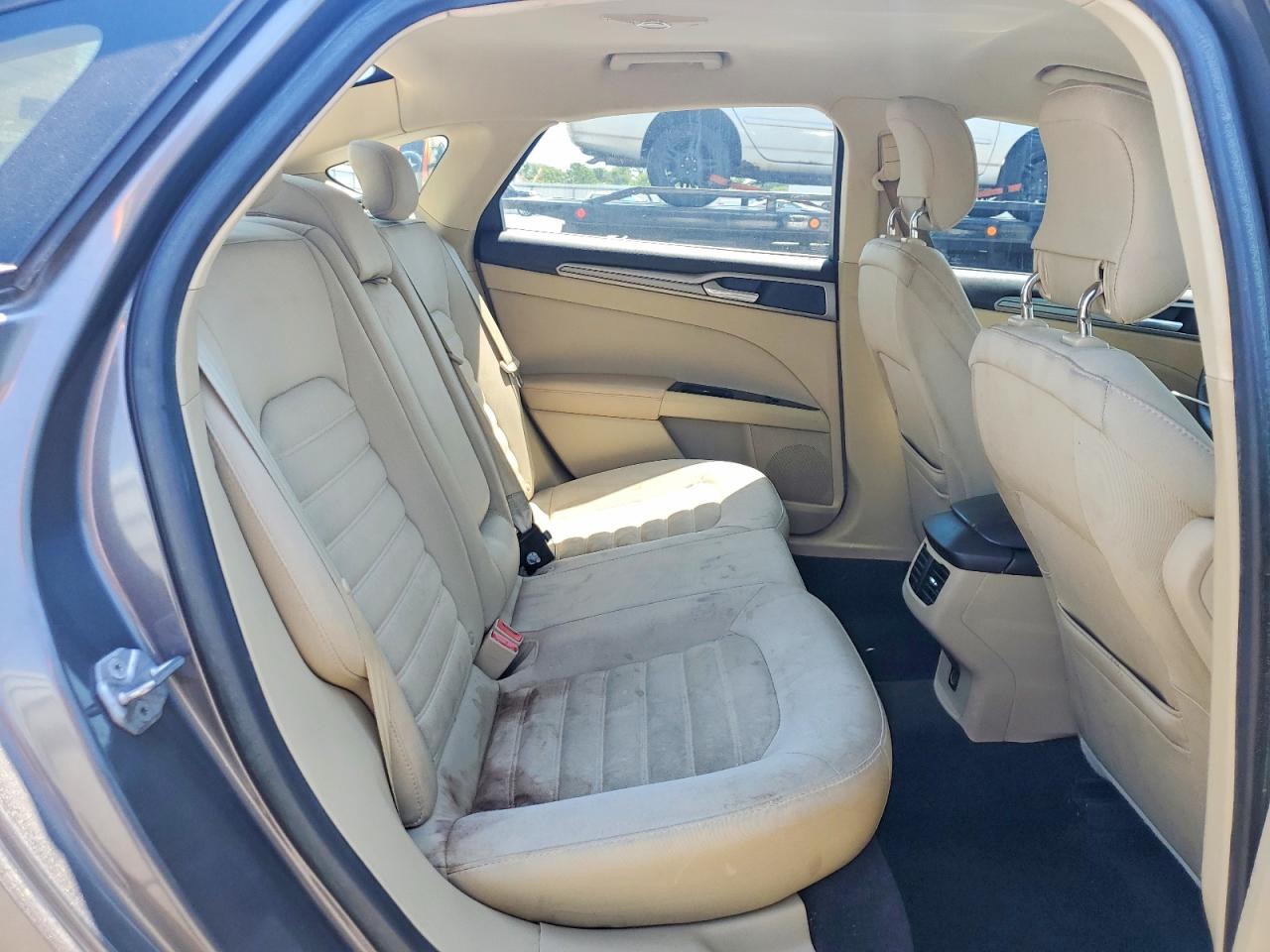 2014 FORD FUSION SE photo 28