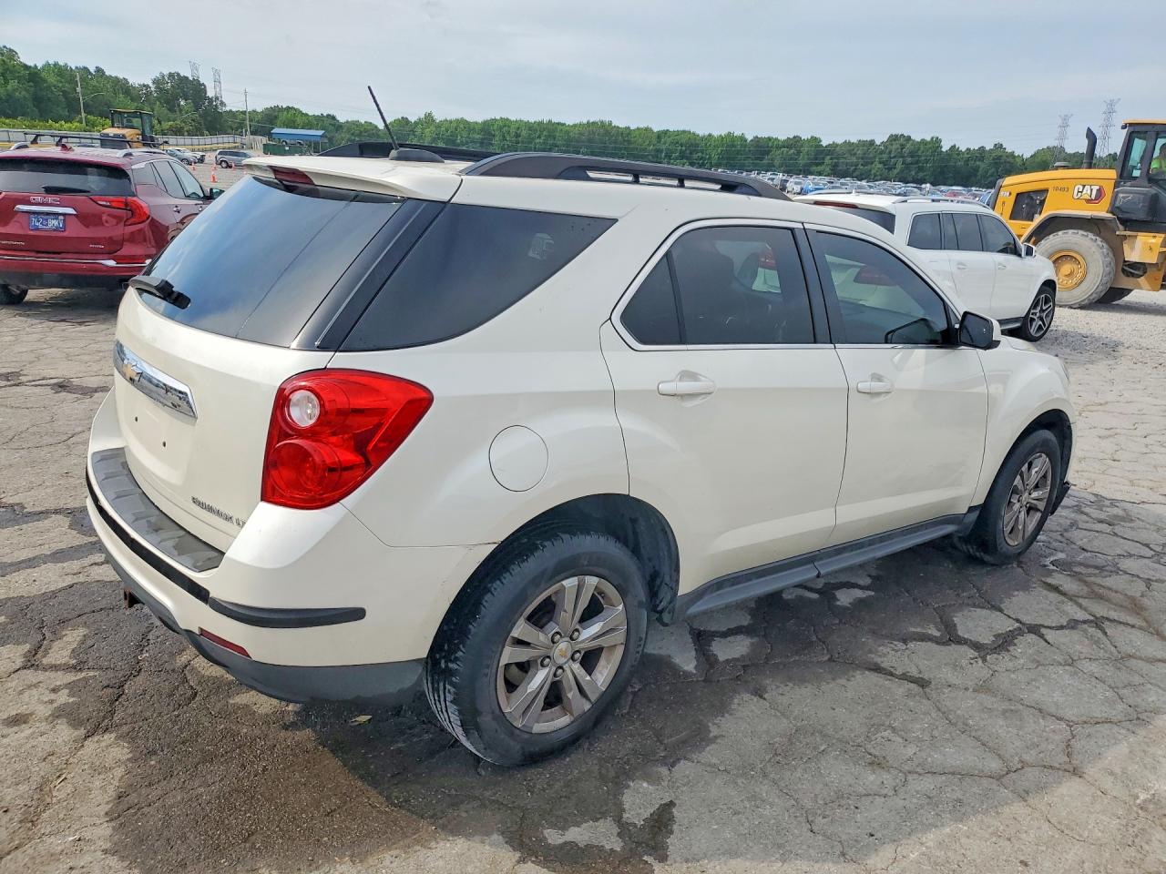 2015 CHEVROLET EQUINOX LT photo 3
