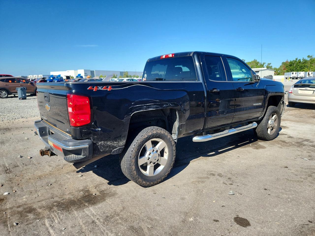 2018 CHEVROLET SILVERADO K2500 HEAVY DUTY LT photo 3