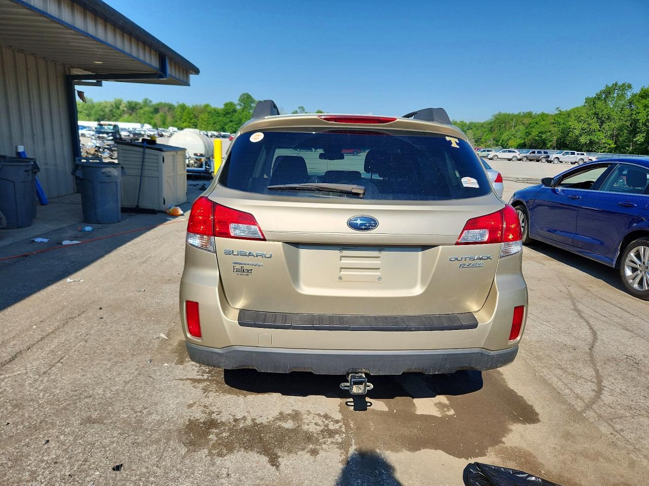 2010 SUBARU OUTBACK 2.5I PREMIUM photo 11