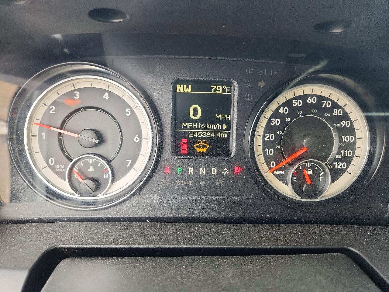 2016 RAM 1500 ST photo 25