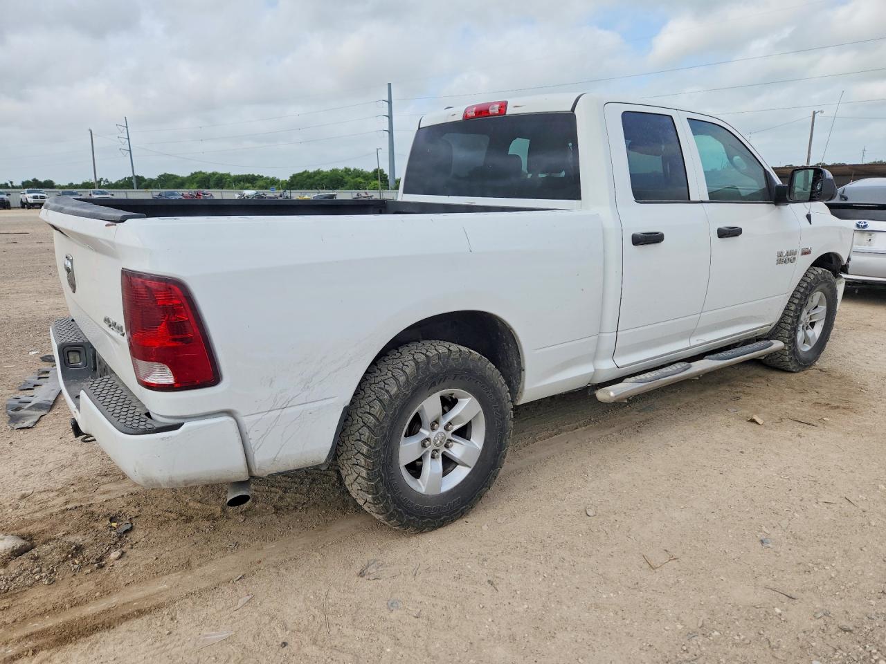 2016 RAM 1500 ST photo 7