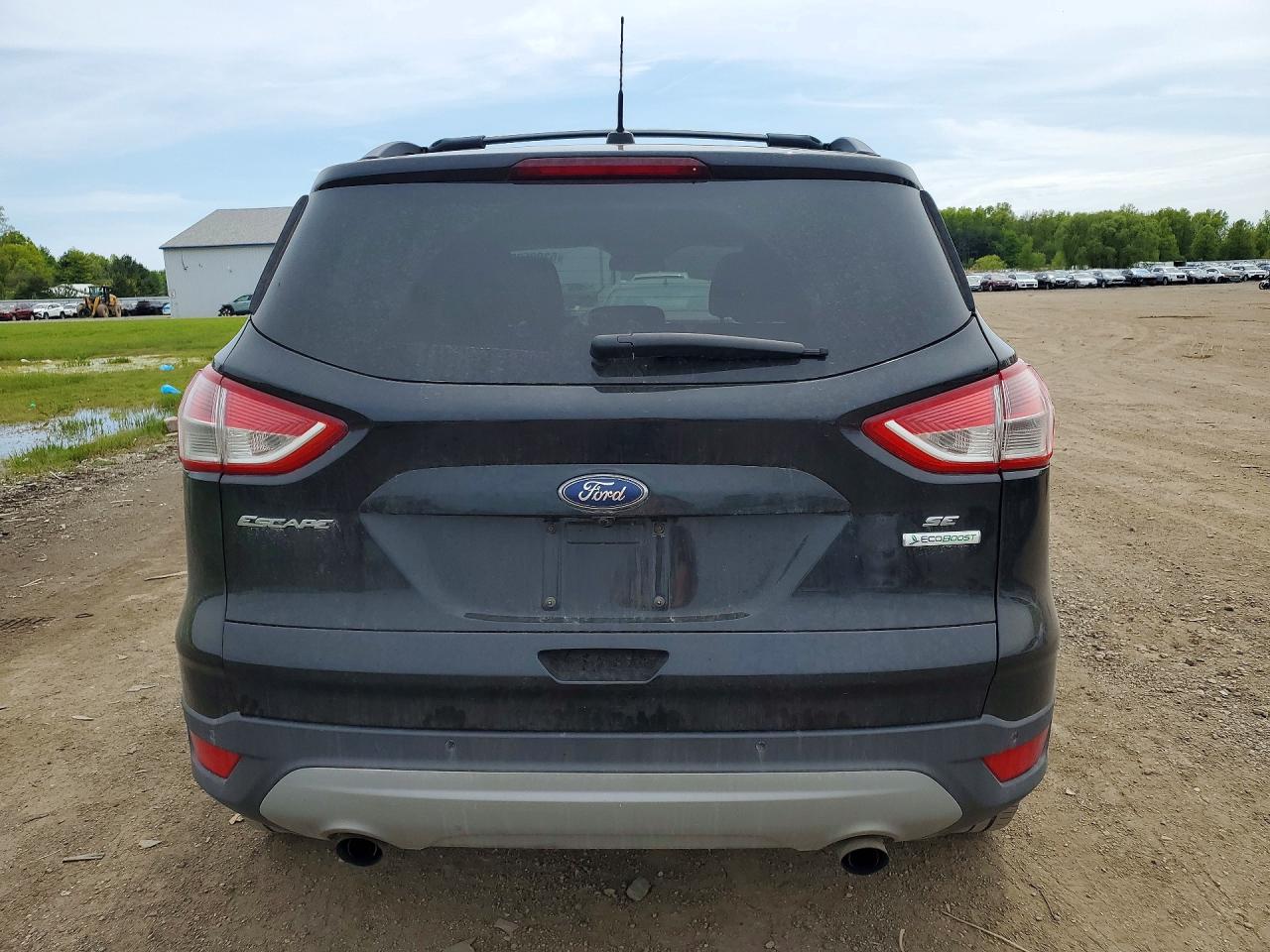 2014 FORD ESCAPE SE photo 16