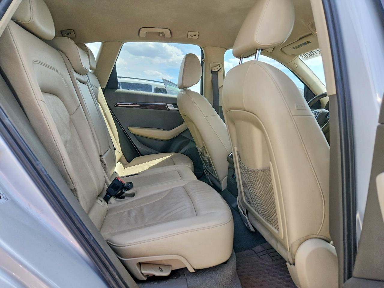 2012 AUDI Q5 PREMIUM photo 31
